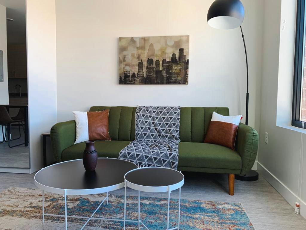 Sleepover Studio Apartments Де-Мойн Экстерьер фото