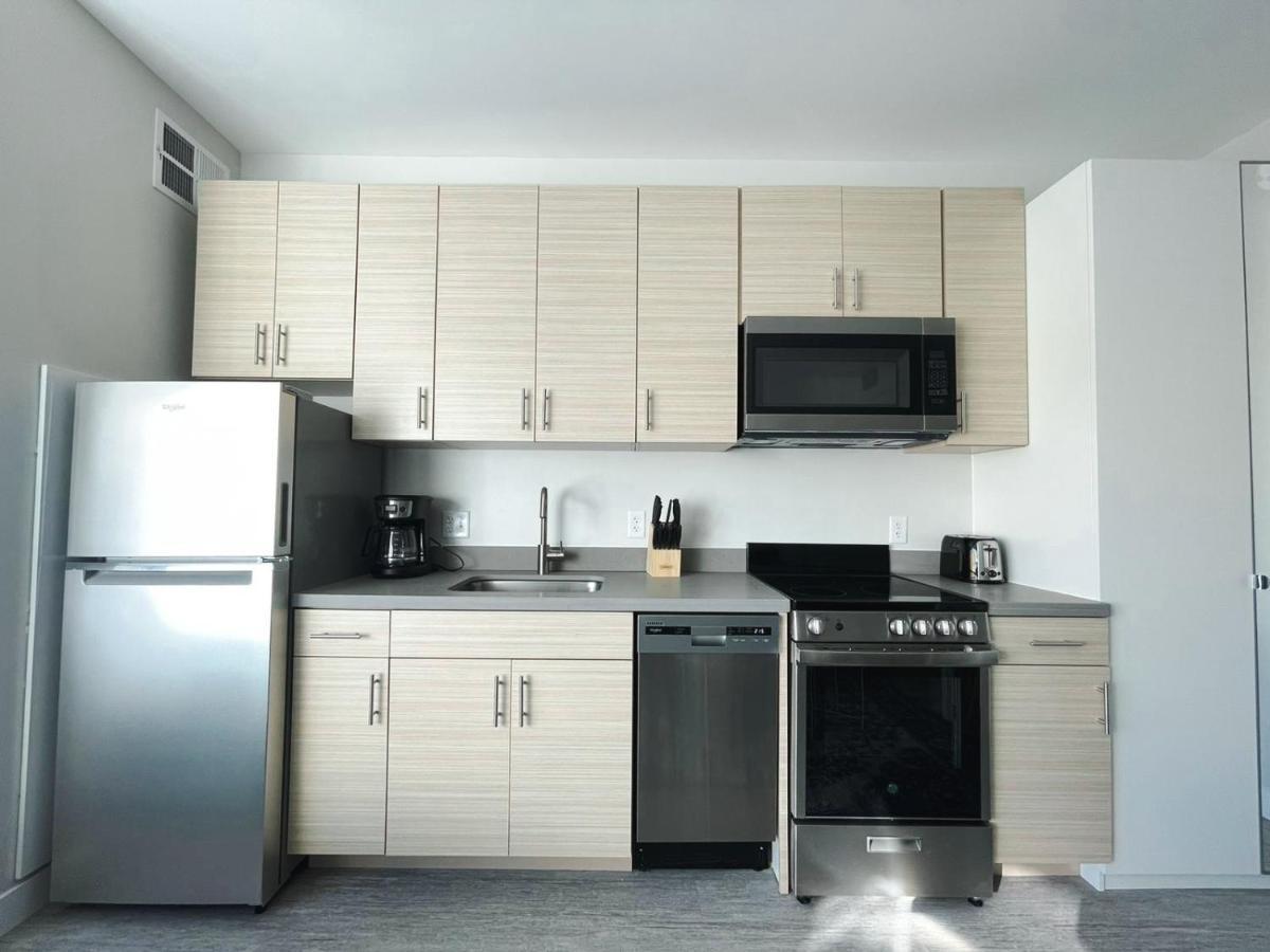 Sleepover Studio Apartments Де-Мойн Экстерьер фото