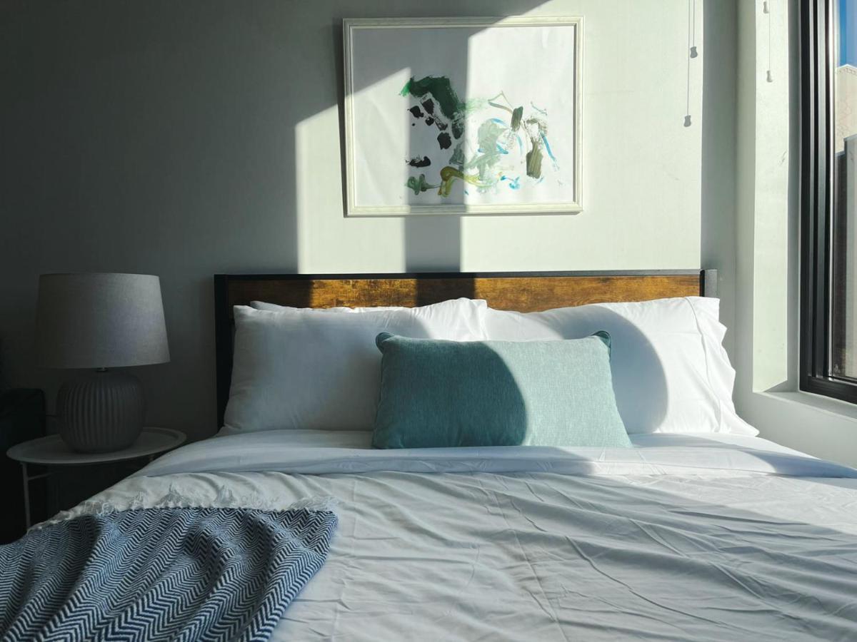 Sleepover Studio Apartments Де-Мойн Экстерьер фото